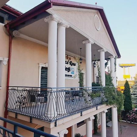 Hotel Rezydencja Rosa Przemyśl Kültér fotó