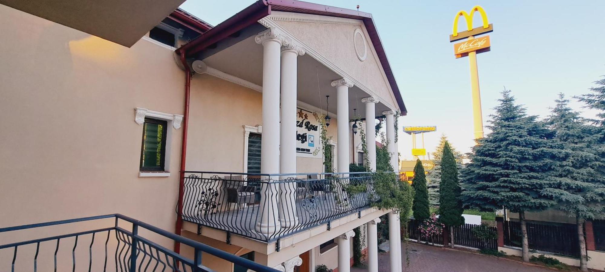 Hotel Rezydencja Rosa Przemyśl Kültér fotó